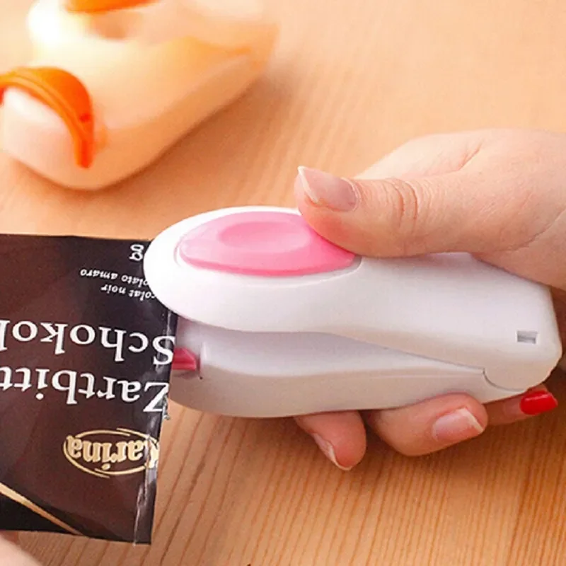 Mini Portable Food Clip Heat Sealing Machine 1